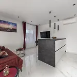 Royal House 3 * Pašman
