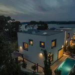 Royal House 3