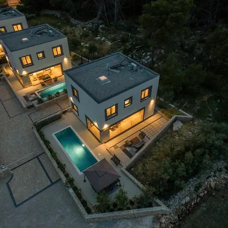 Royal House 3 Pašman