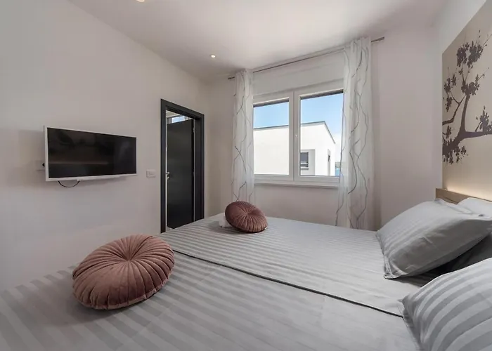 בית נופש Royal House 3 Pašman