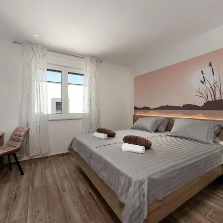 Royal House 3 Pašman