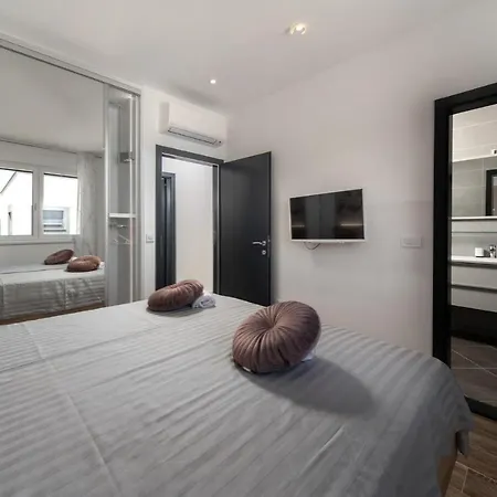 Vakantiehuis Royal House 3 *