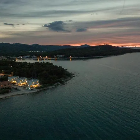 Royal House 3 Vakantiehuis Pašman